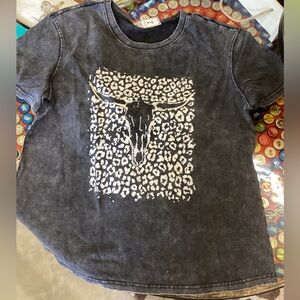 Longhorn leopard print tee